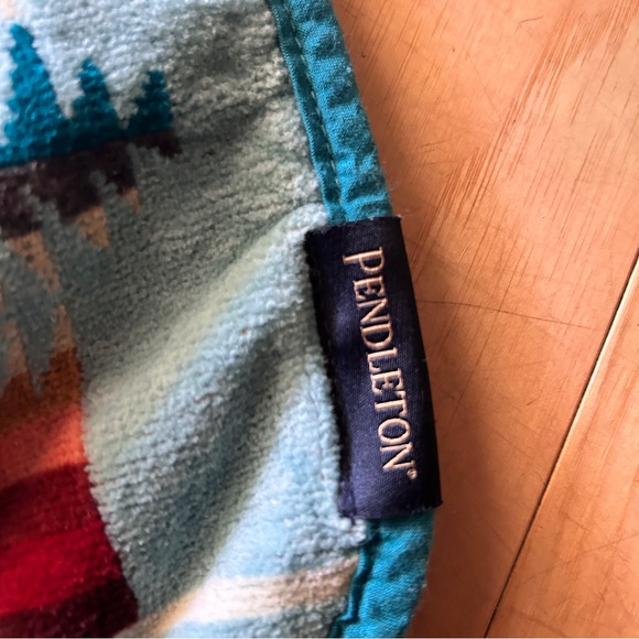 Pendleton Kids Towel - Picture 2 of 2